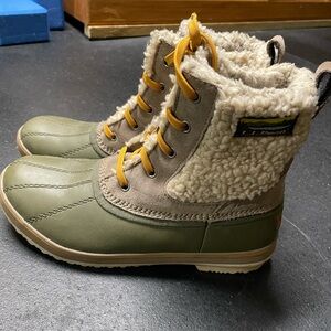 L.L. Bean Women’s Green Winter Boots